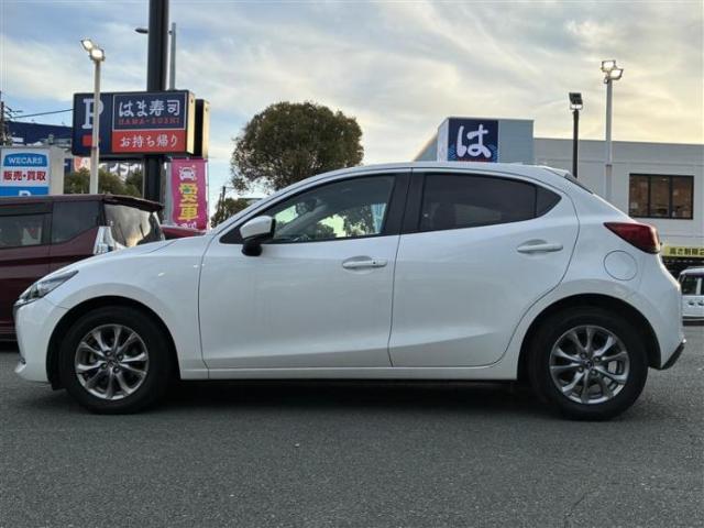 マツダ MAZDA2