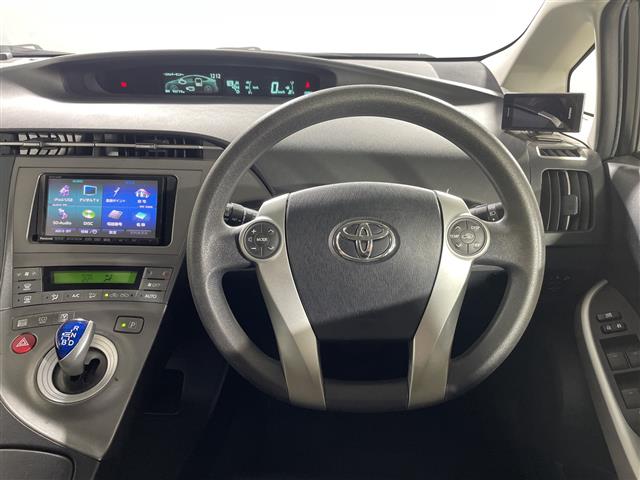 トヨタ プリウス