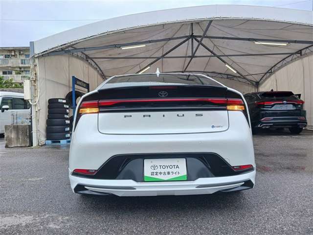 トヨタ プリウス