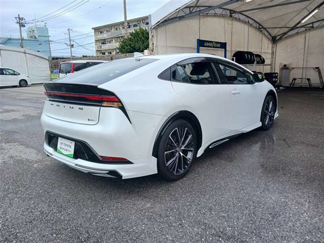 トヨタ プリウス