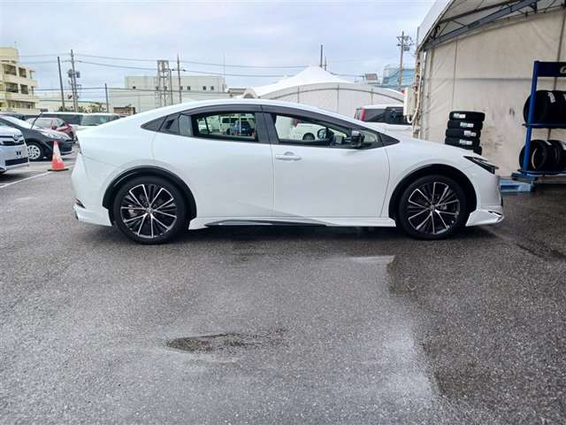 トヨタ プリウス