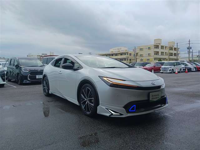 トヨタ プリウス