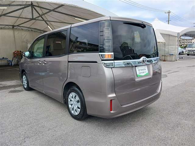 トヨタ ヴォクシー