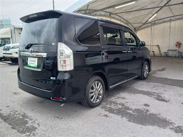 トヨタ ヴォクシー