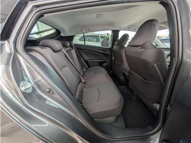 トヨタ プリウス