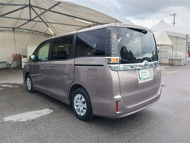 トヨタ ヴォクシー