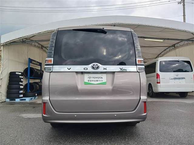 トヨタ ヴォクシー