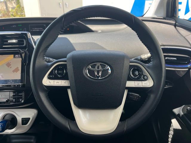 トヨタ プリウス