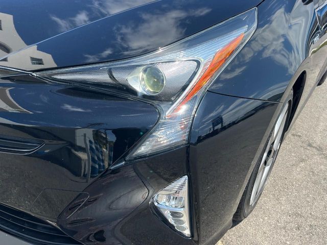 トヨタ プリウス