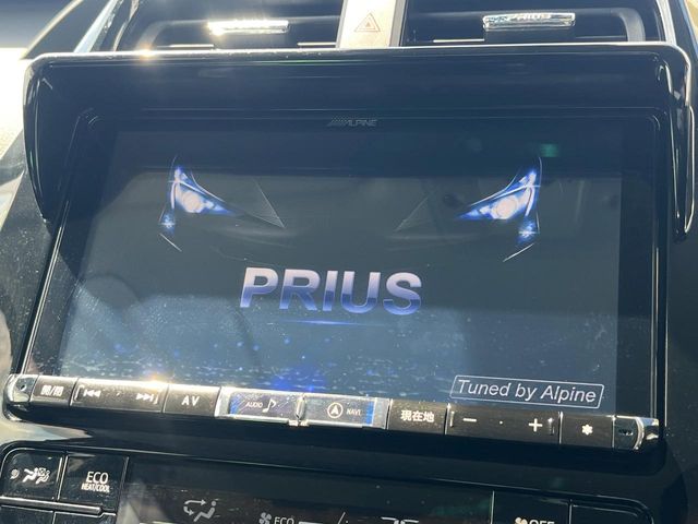 トヨタ プリウス