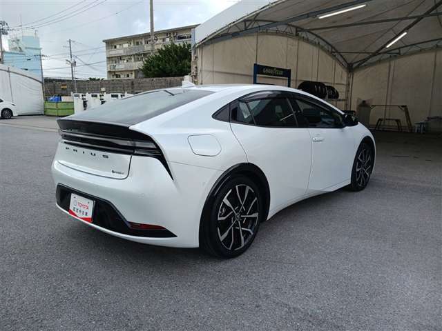 トヨタ プリウス