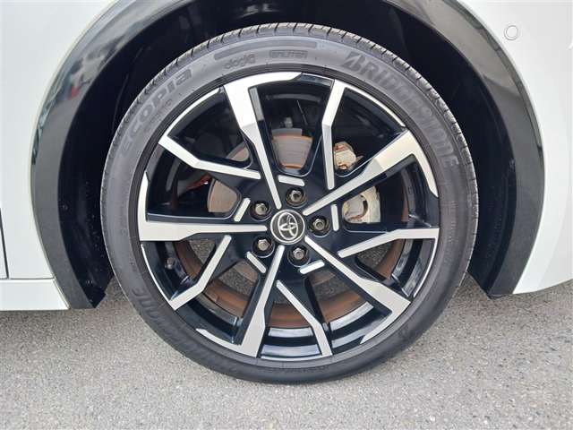 トヨタ プリウス