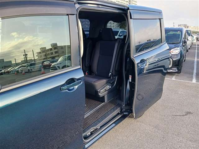 トヨタ ヴォクシー