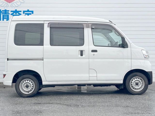 ダイハツ ハイゼットカーゴ