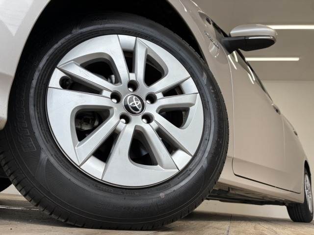 トヨタ プリウス