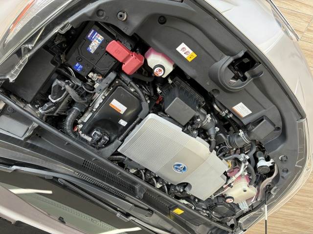 トヨタ プリウス