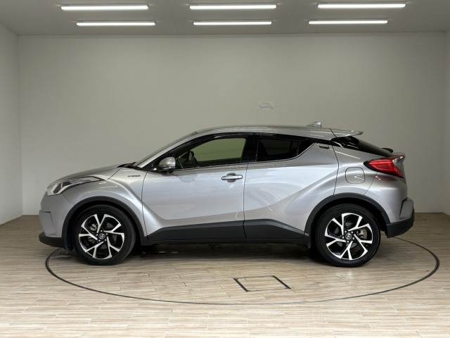 トヨタ C-HR