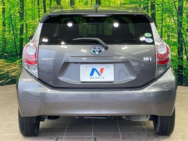トヨタ アクア