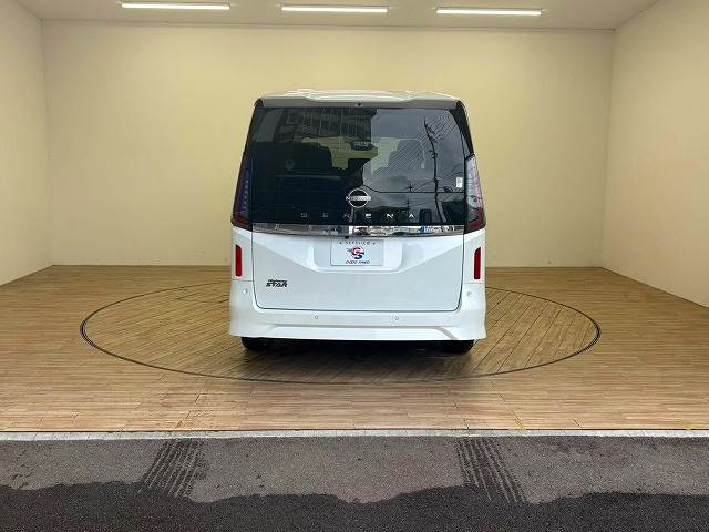 日産 セレナ