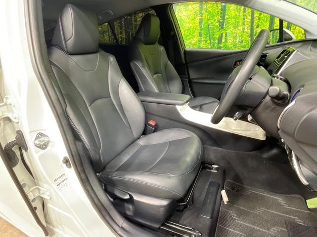 トヨタ プリウス