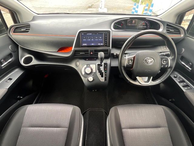 トヨタ シエンタ