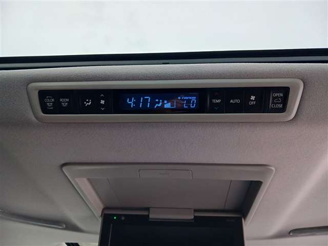 トヨタ ヴェルファイア