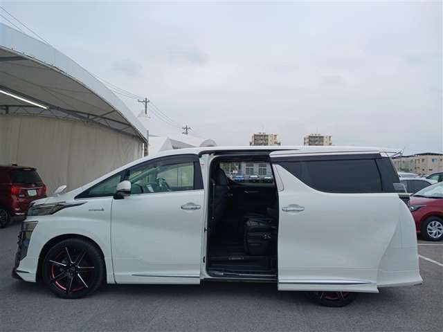 トヨタ ヴェルファイア