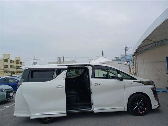 トヨタ ヴェルファイア