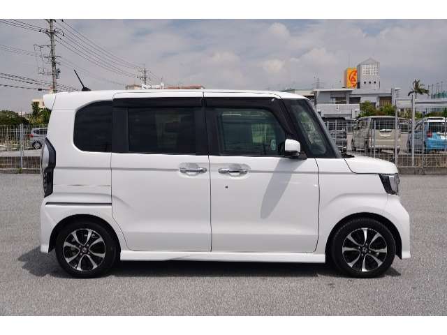 ホンダ N-BOX