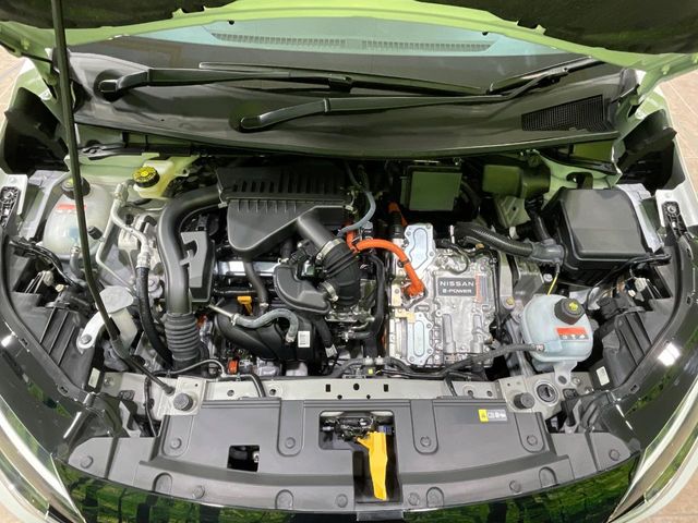 日産 ノートオーラ