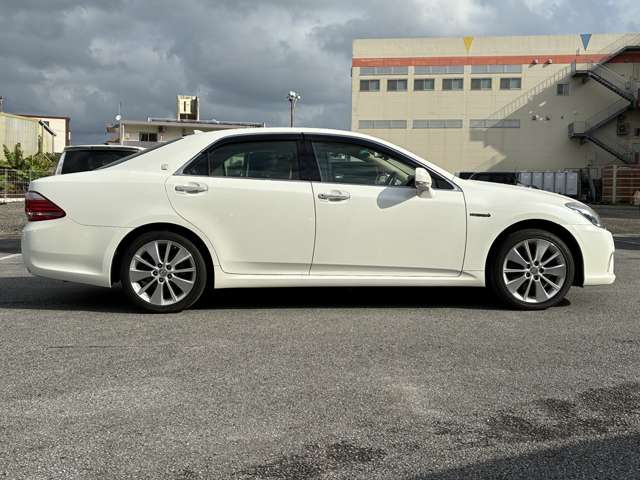 トヨタ クラウンハイブリッド