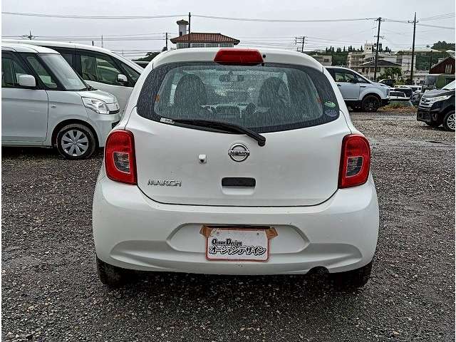 日産 マーチ