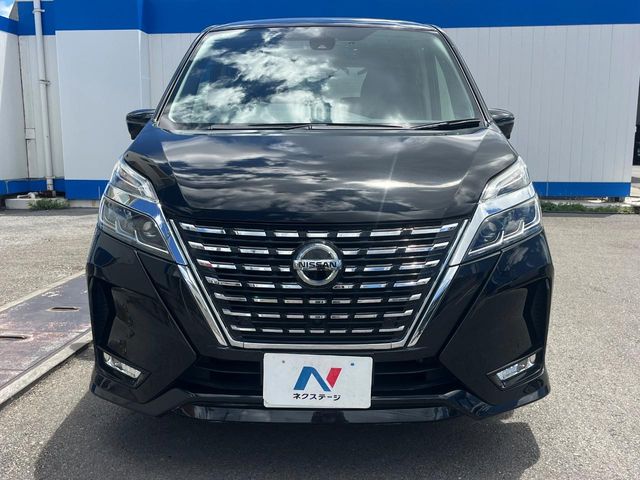 日産 セレナ