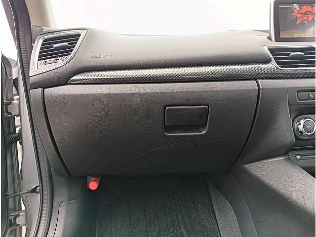 マツダ アクセラ