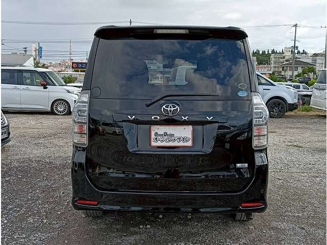 トヨタ ヴォクシー