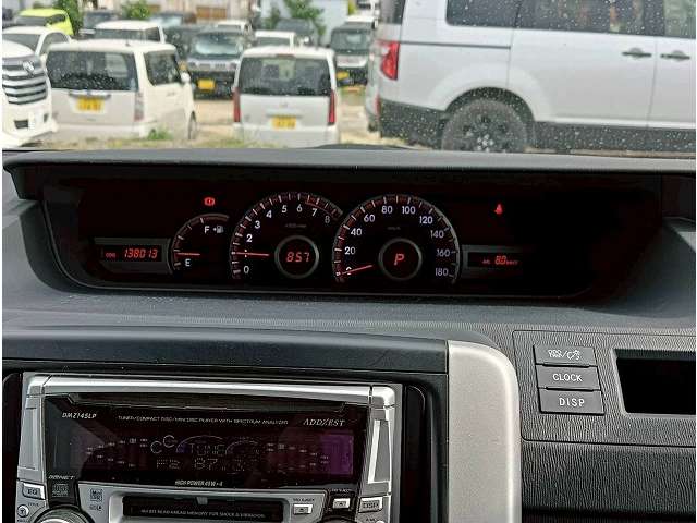 トヨタ ヴォクシー