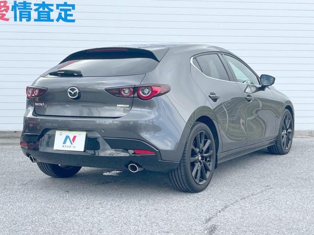 マツダ MAZDA3ファストバック
