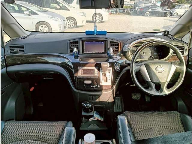 日産 エルグランド