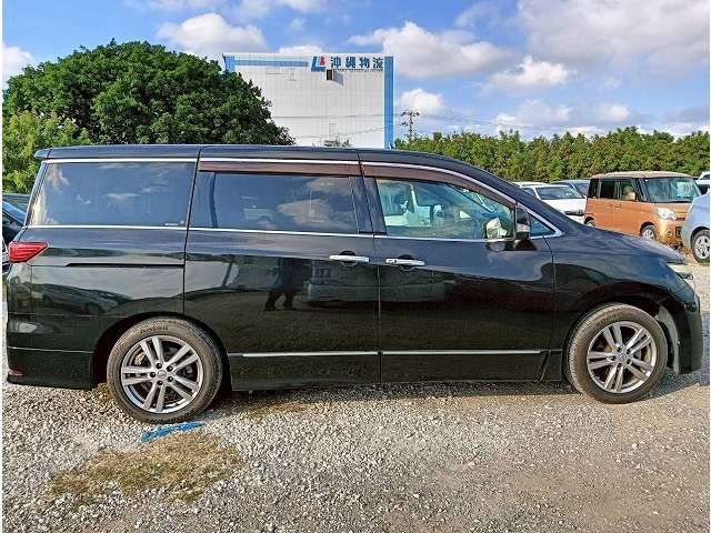 日産 エルグランド