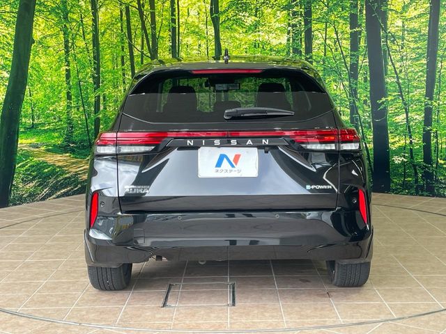 日産 ノートオーラ