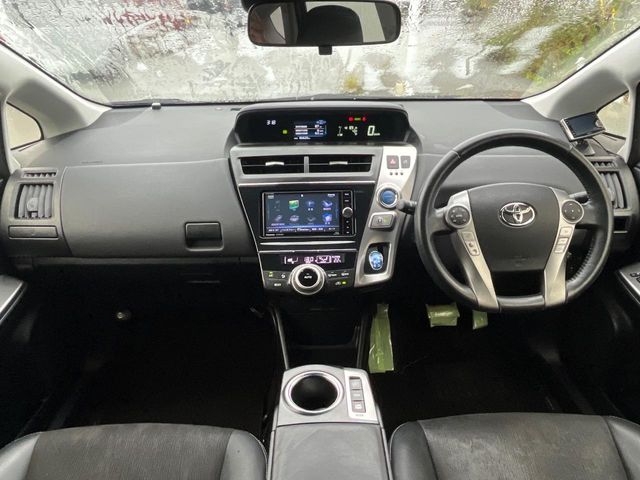 トヨタ プリウスα