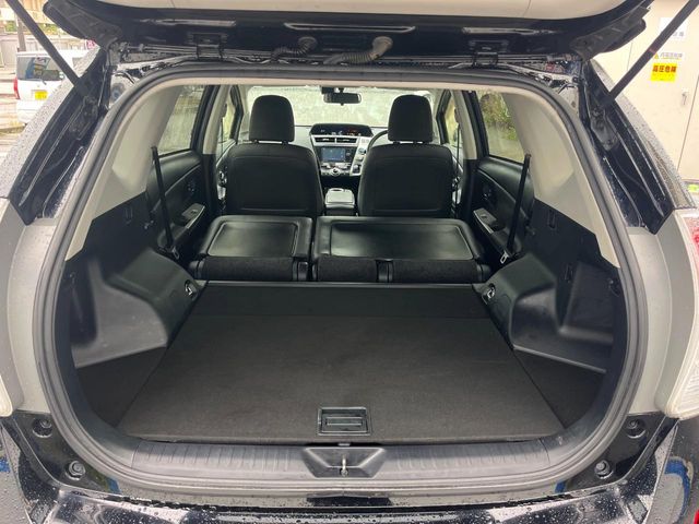 トヨタ プリウスα