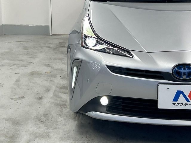 トヨタ プリウス