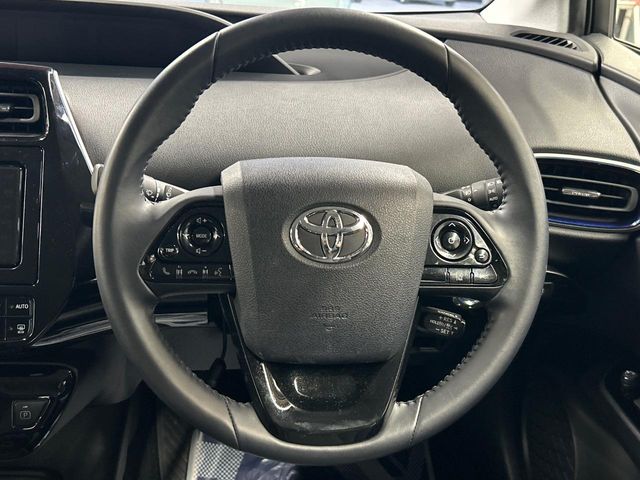 トヨタ プリウス