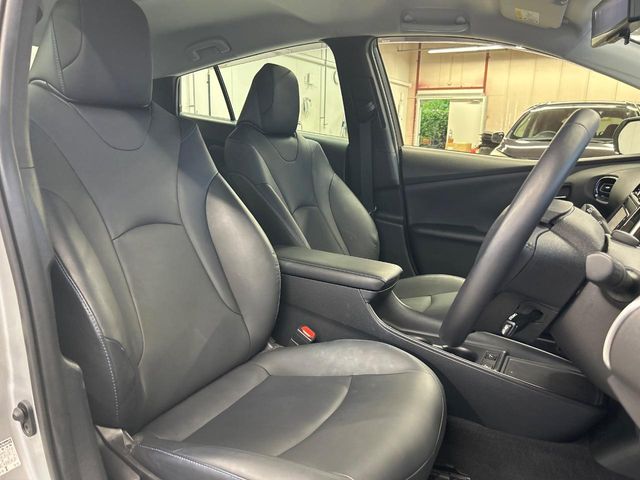 トヨタ プリウス