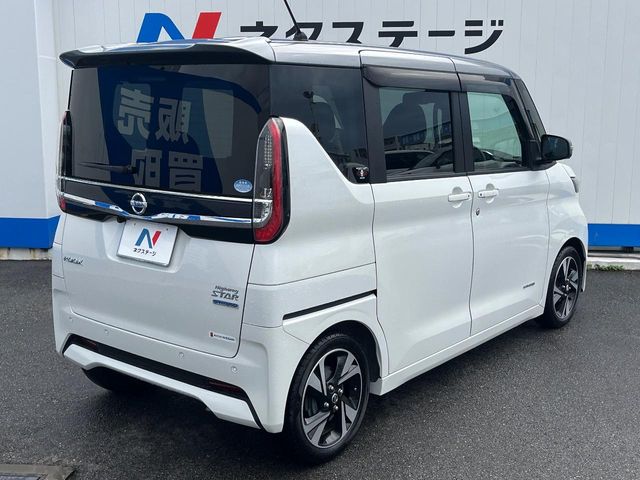日産 ルークス