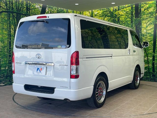 トヨタ ハイエースバン