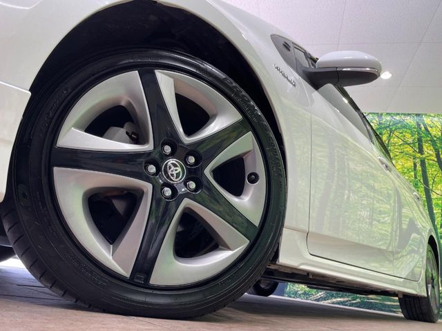 トヨタ プリウス