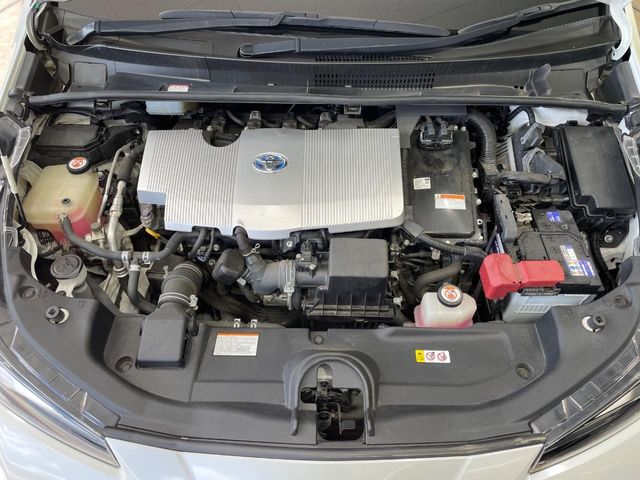 トヨタ プリウス