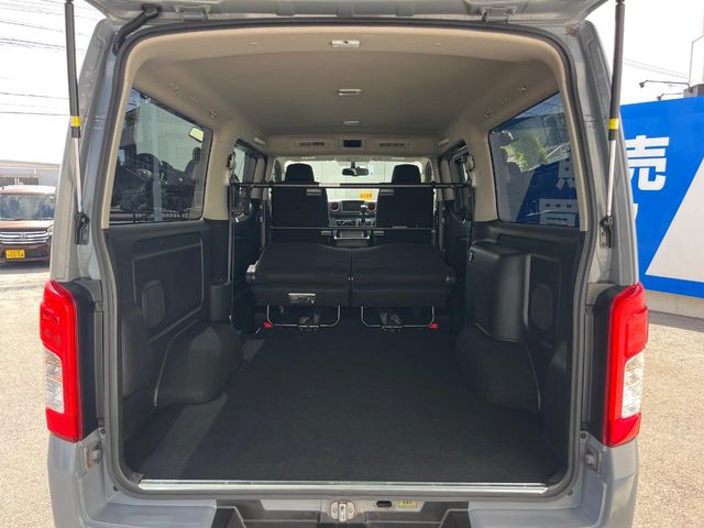 日産 NV350キャラバン